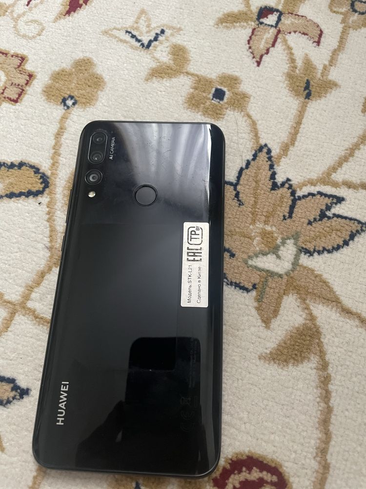 Продам смартфон Huawei STK-L 21