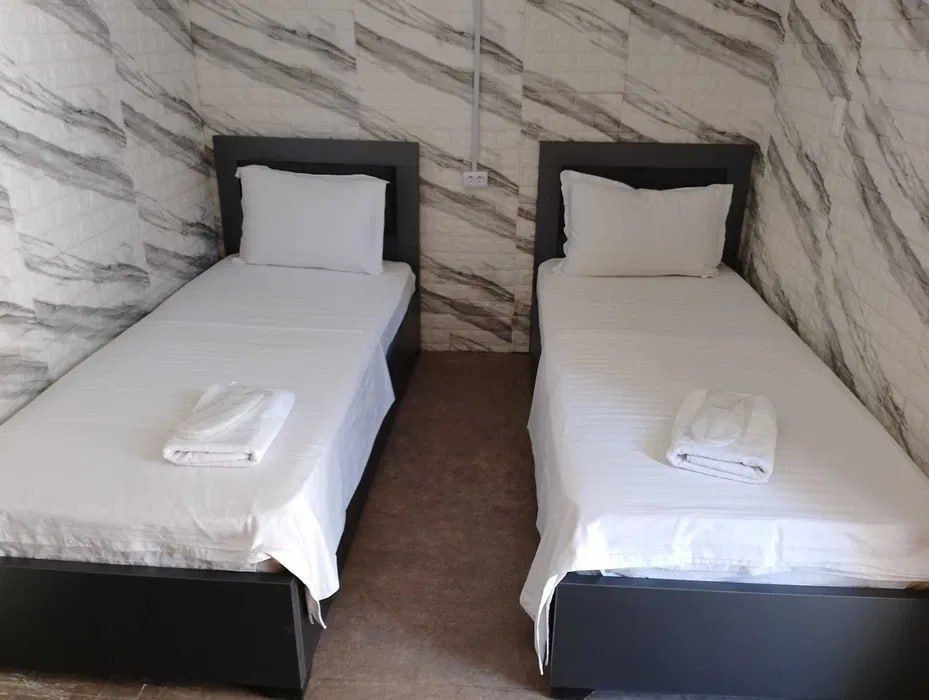 Аренда Гостиница Яккасарой О-р Братской могиле