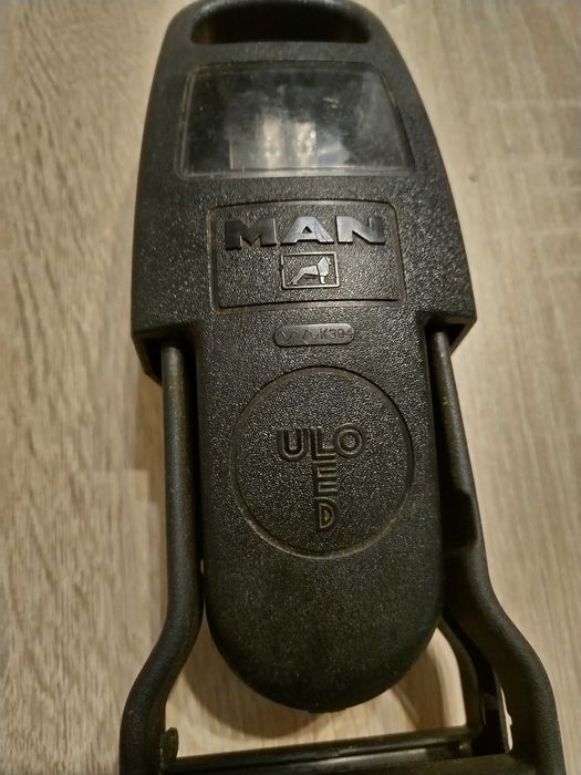 Lanterna auto cu semnal luminos