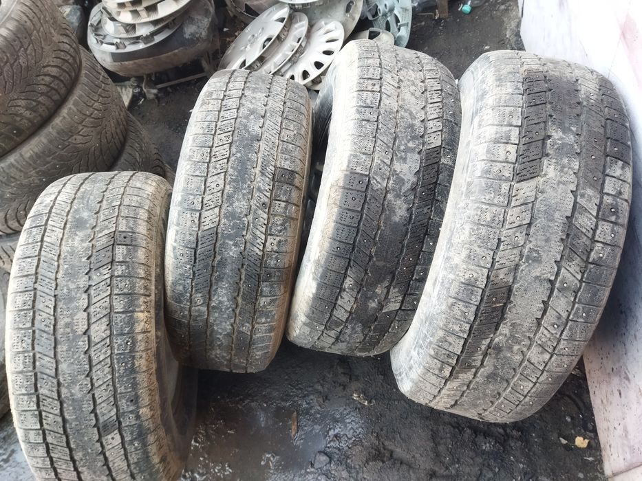 Шины зимние 265/70/16 комплект