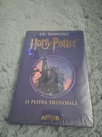 Carte "Harry Potter și Piatra Filosofală"