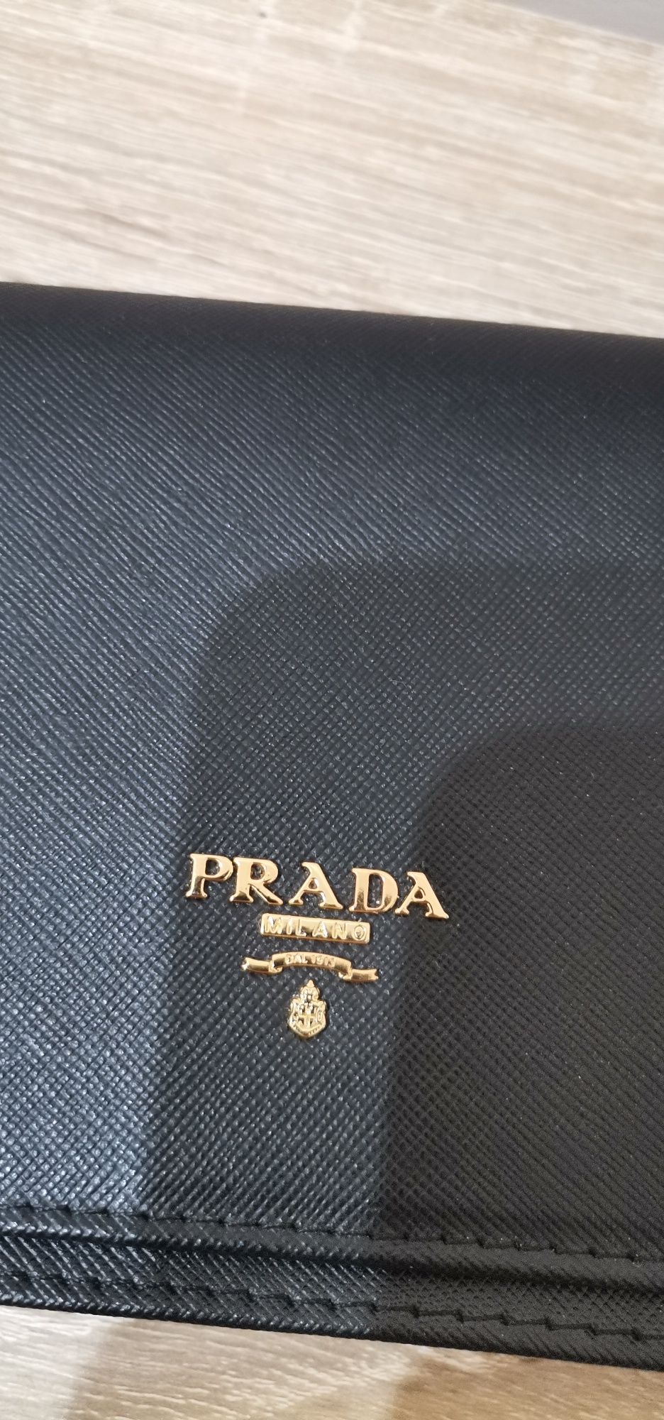 Prada дамска чантичка