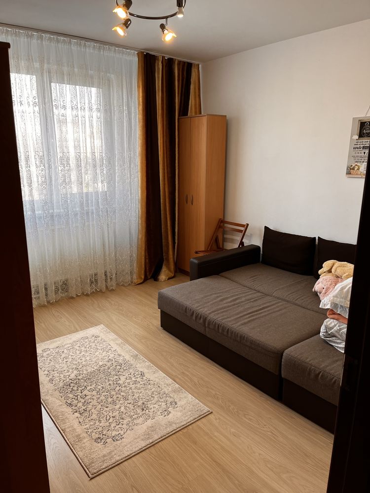 Vând apartament 2 camere 45mp mobilat si utilat (ca in poze)
