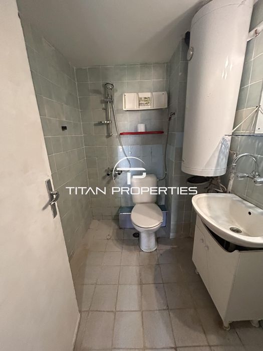 Дава се под наем Етаж от къща в Варна, м-т Траката - 75 кв.м за 383 € - Снимка #9