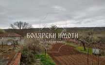 Къща в село Хотница