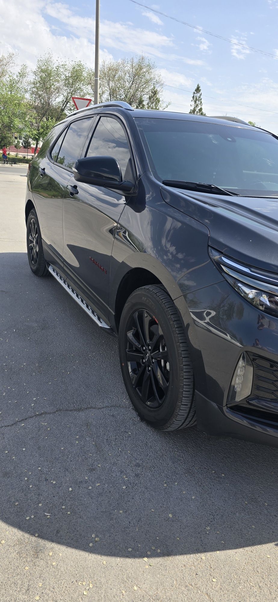 Продаётся автомобиль equinox  или меняется на квартиру