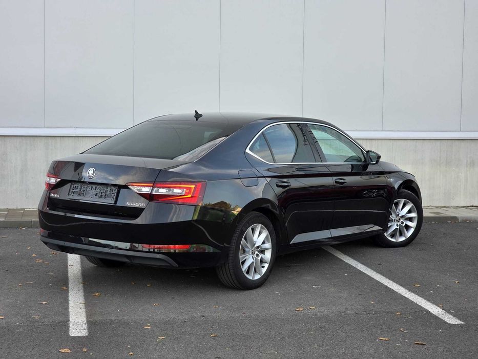 Skoda Superb Laurin&Klement 2.0 TDI 2019 DSG Impecabila carte service!