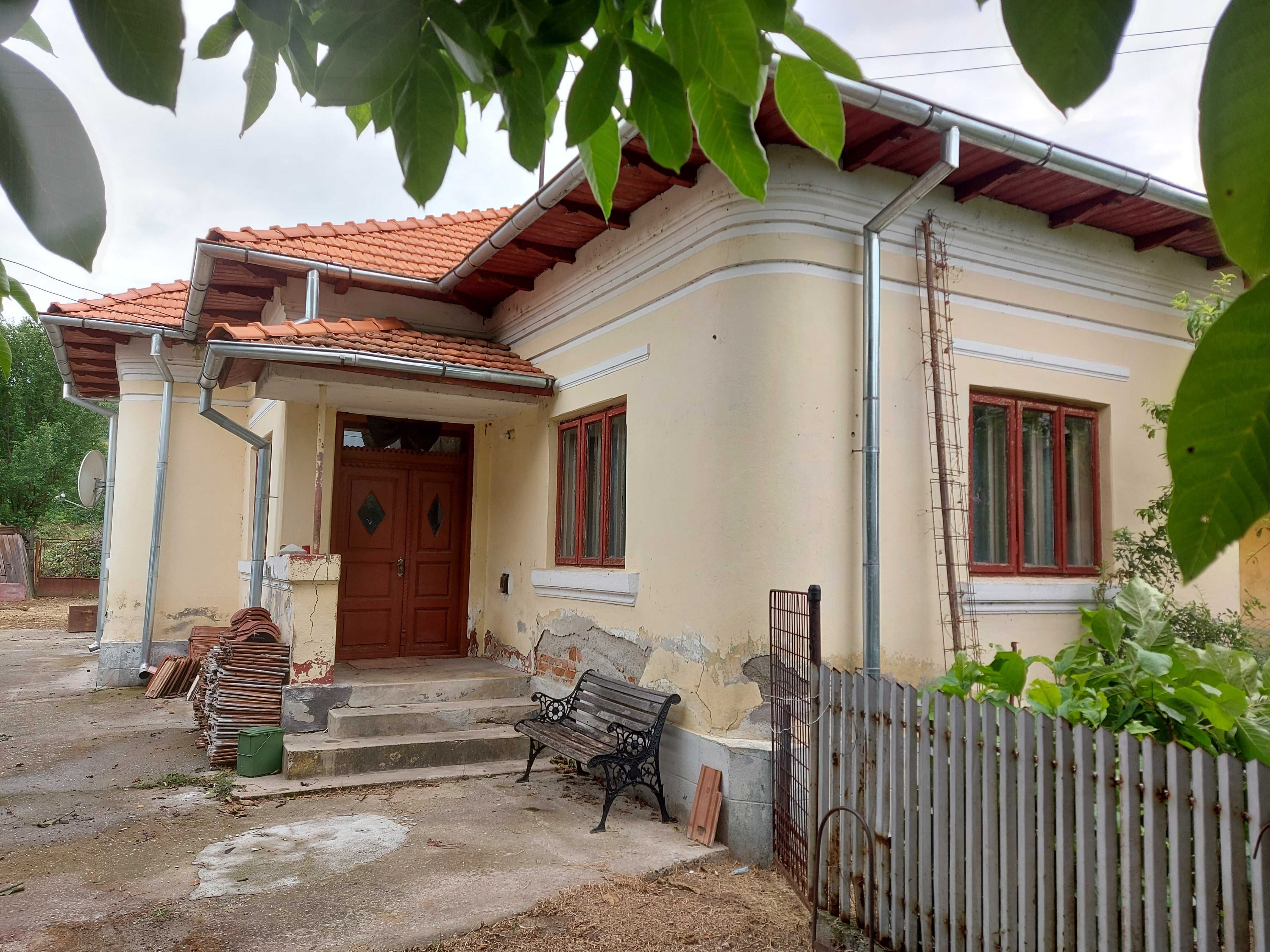 Vand casa 95mp cu teren 2284mp in Ionesti, Valcea