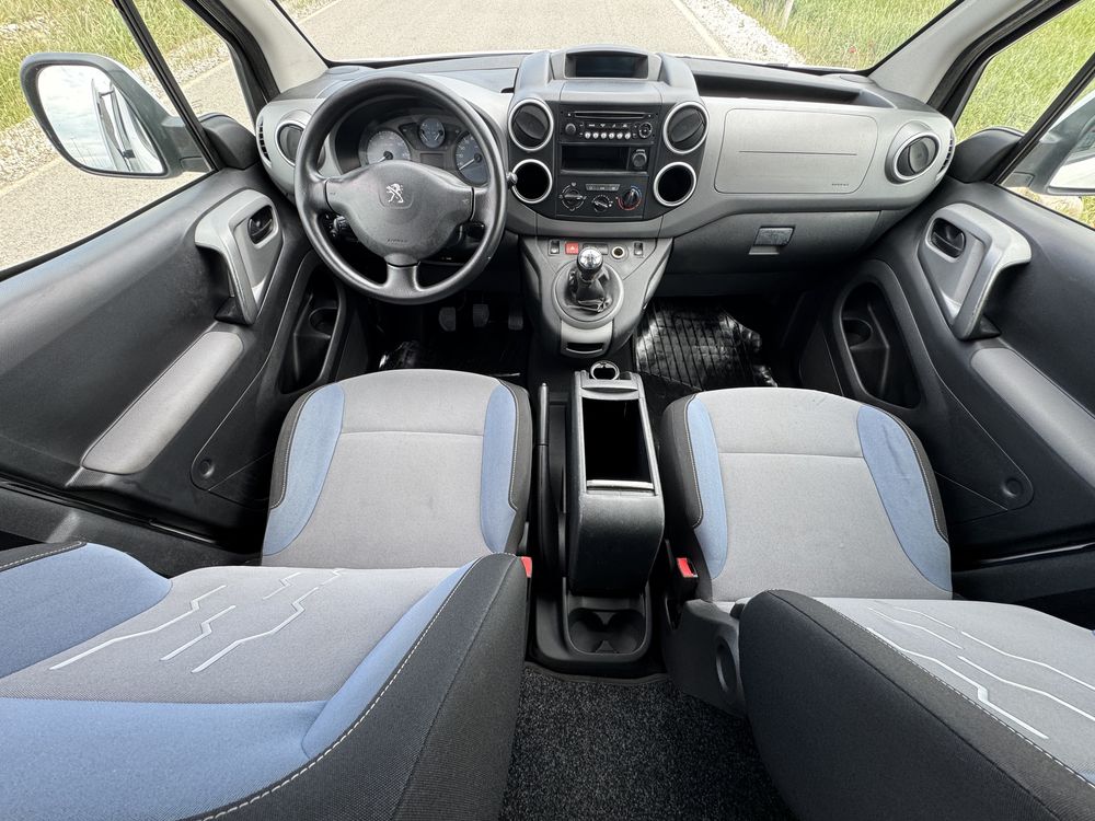 Peugeot Partner 1.6 HDI 100к.с EURO 6 / LED / TEMPOMAT