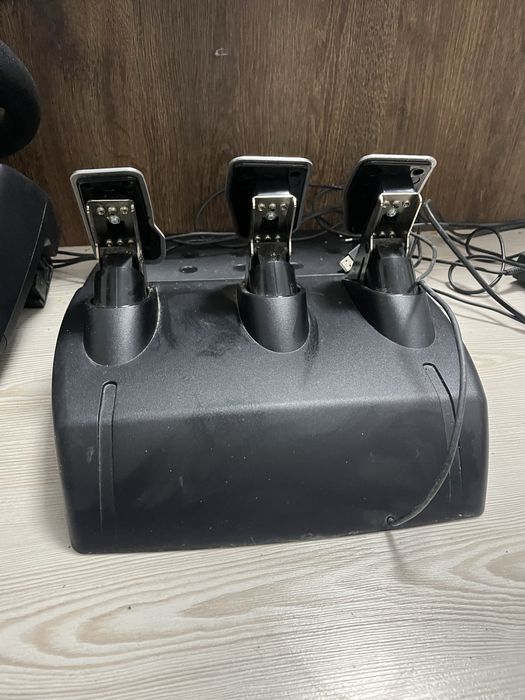 Volan logitech g29