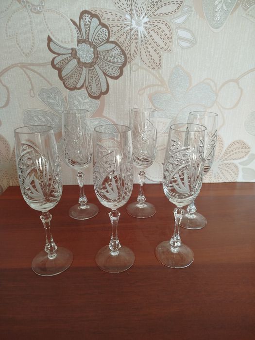 Продам Хрустальные фужеры