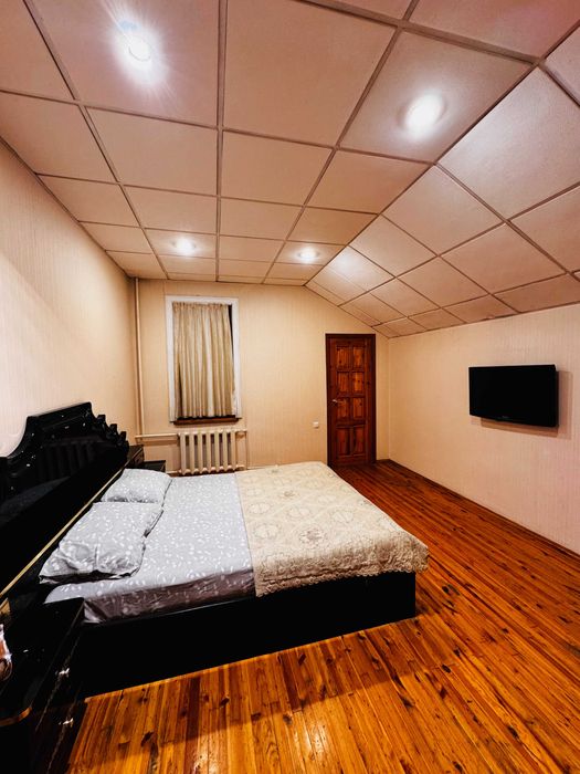 Большая дача в Кибрае - сауна, бассейн, бильярд, теннис, кухня, мангал