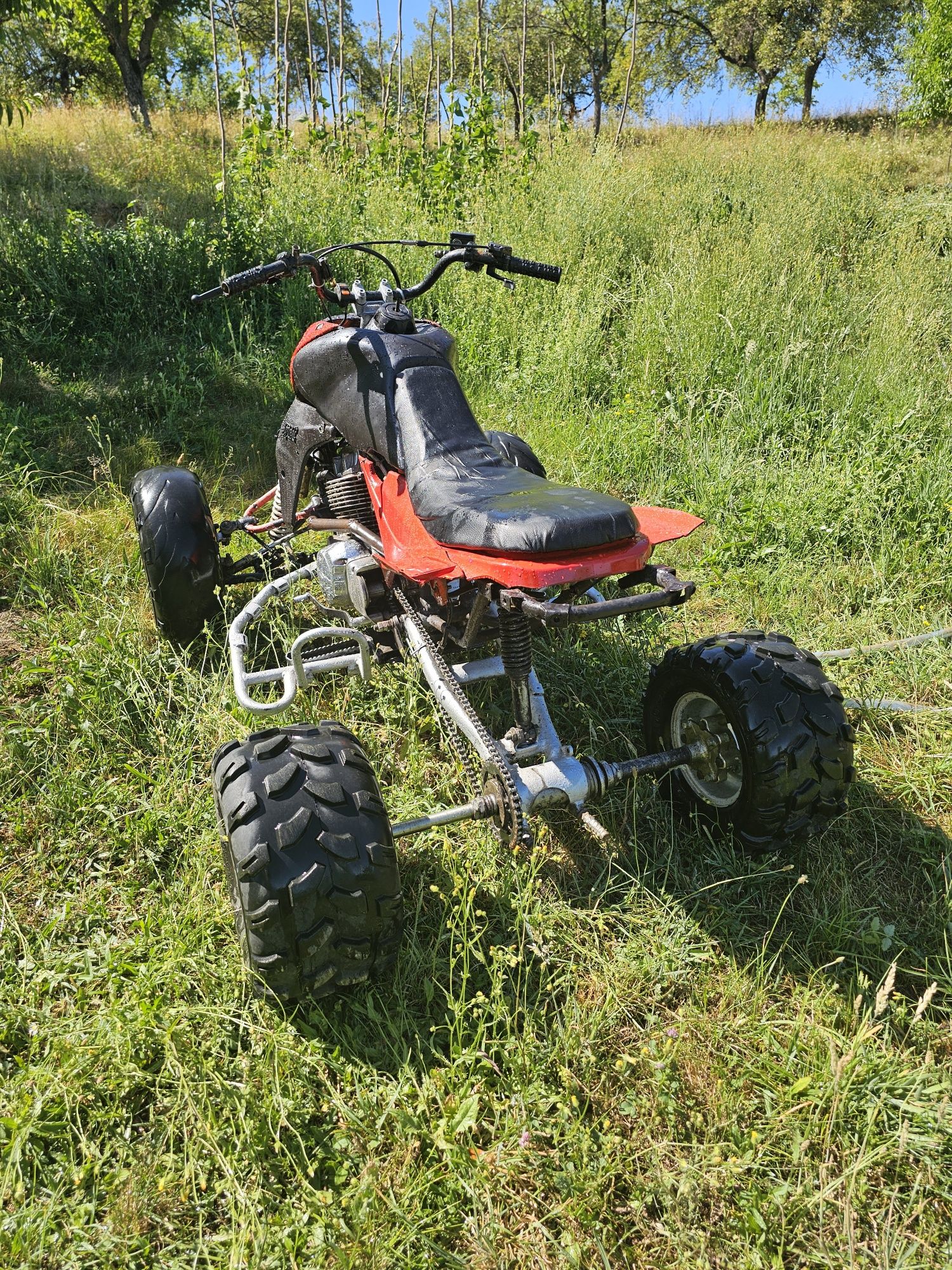 De vânzare atv barossa în 2 pistoane