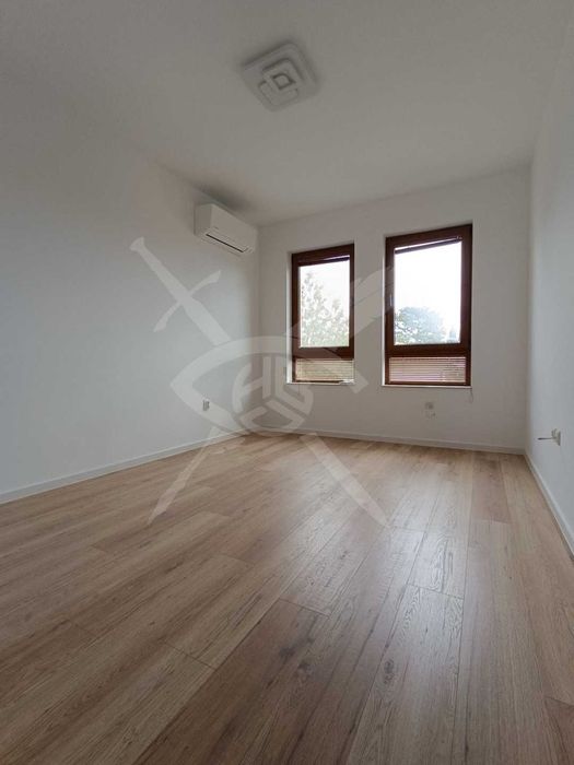 Продава се Тристаен апартамент в Варна, м-т Траката - 121 кв.м за 1885 €/кв.м - Снимка #1