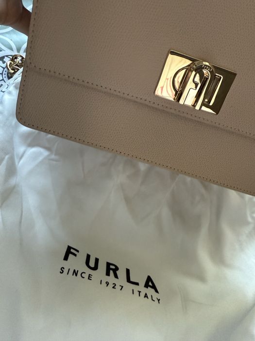 Geanta de umar Furla