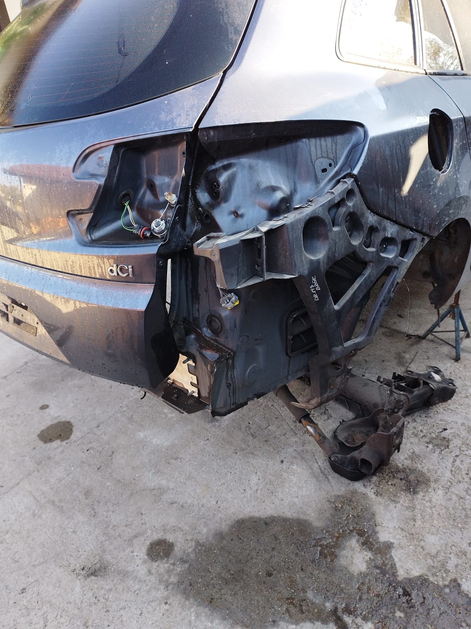Suport Suporți Aripă Bara Spate Stânga Dreapta Renault Megane 3