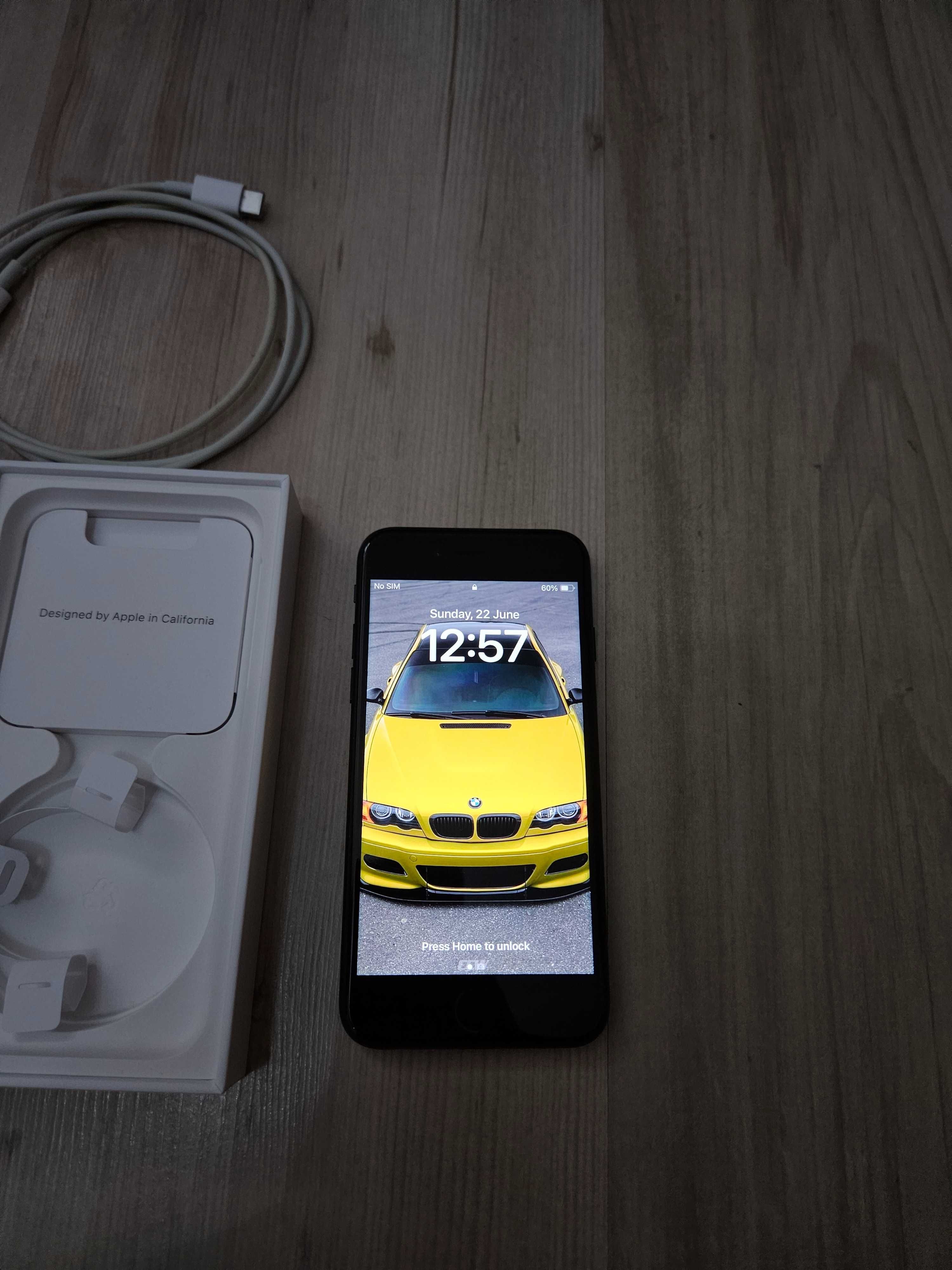 Iphone SE 2022 64GB Перфектен!!!