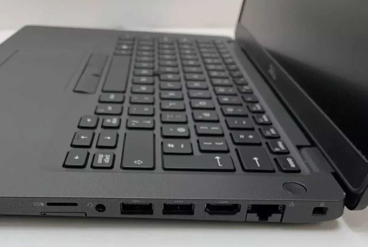 Dell Latitude 5490 14 IPS HD i5-8250U /16GB RAM/256GB SSD Nvme
