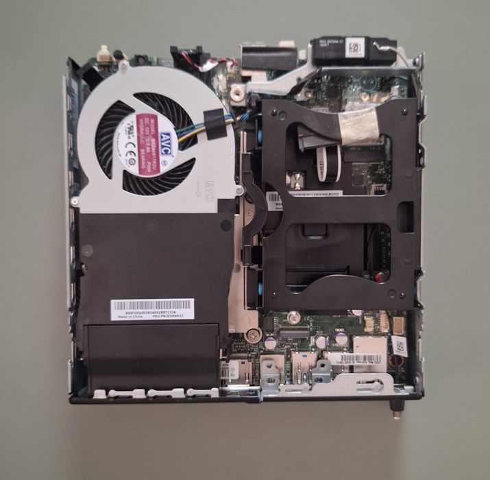 Lenovo ThinkCentre M920x I5 8400,16GBDDR4,256Nvme