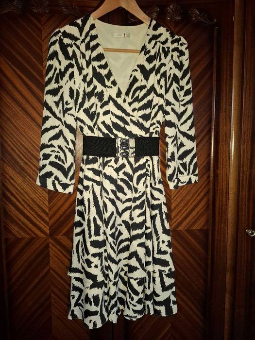 Продам 2 платья 40 р. Турция, наш 46 р.