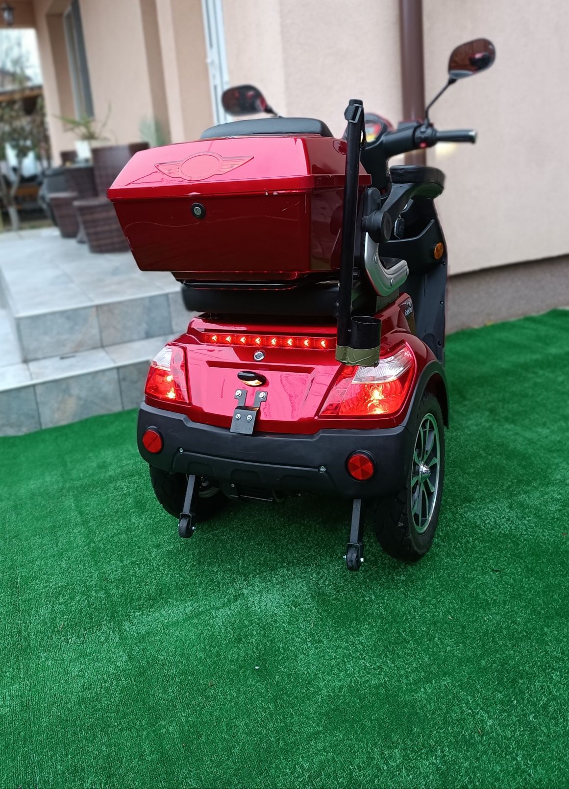 Scuter căruț handicap carucior Dizabilitati dezabilitati electric vars