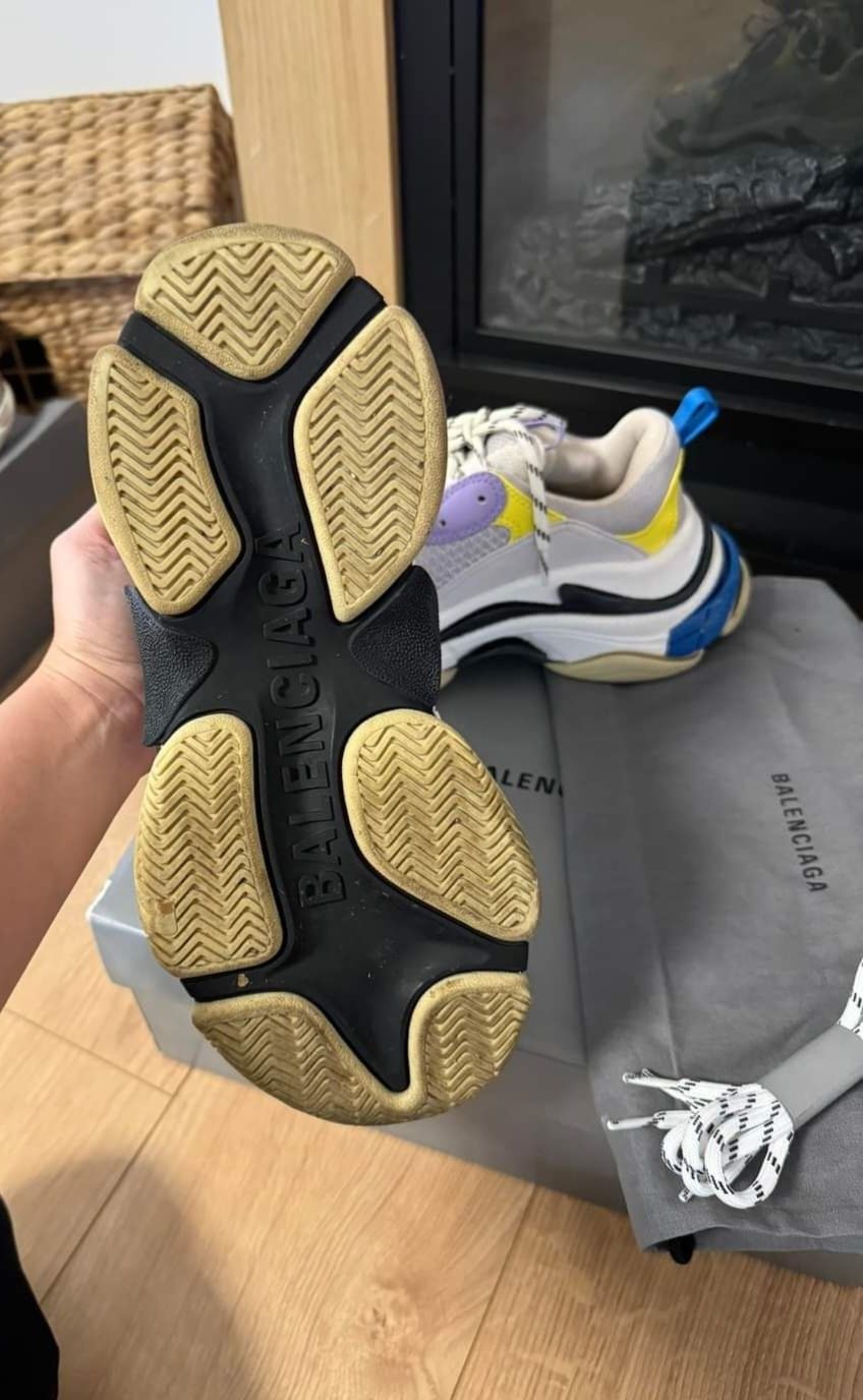 Vand Balenciaga triple s ,marimea 37