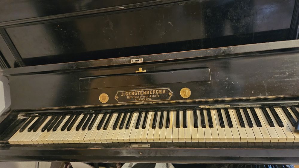 Pianină germană J. Gerstenberger (cca. 1900) – piesă rară, colecție