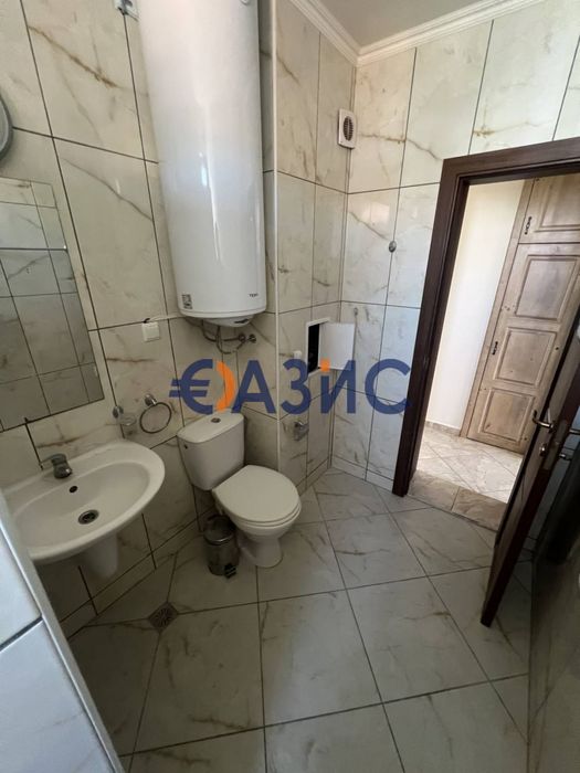Продава се Двустаен апартамент в к.к. Слънчев бряг - 69 кв.м за 1290 €/кв.м - Снимка #13