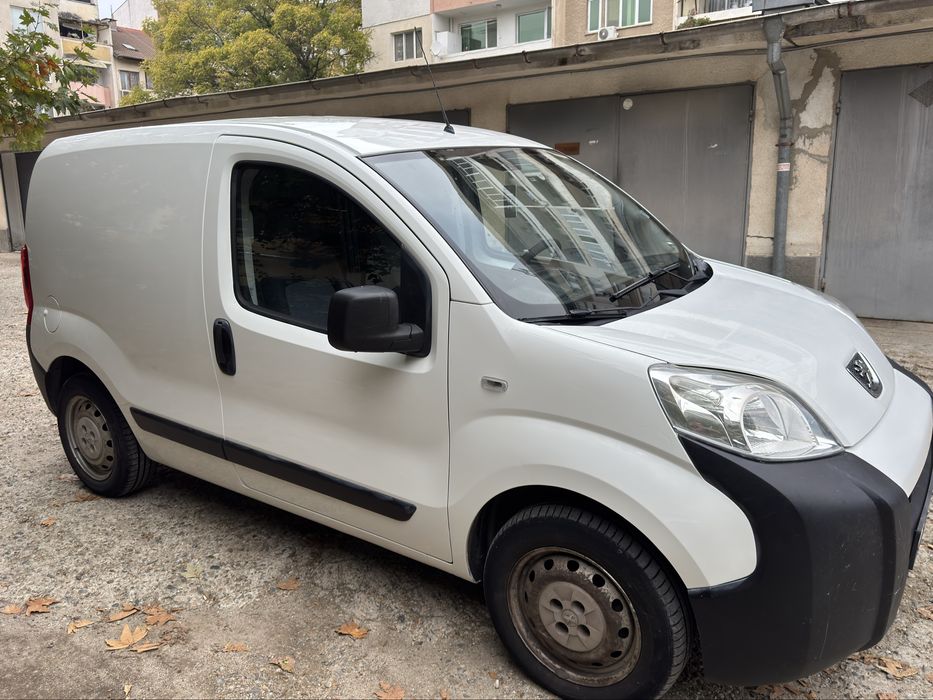 Peugeot bipper.