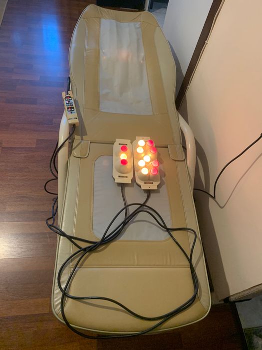 Продам б/у массажную кровать «Серагем»  в хорошем состоянии.