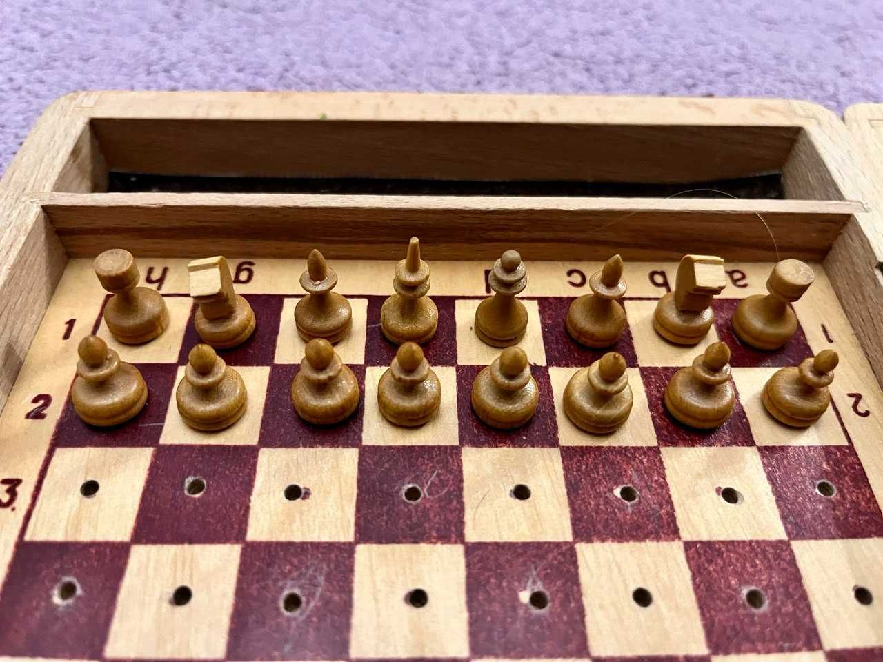 шахматы миниатюрные, дорожные, деревянные  в футляре