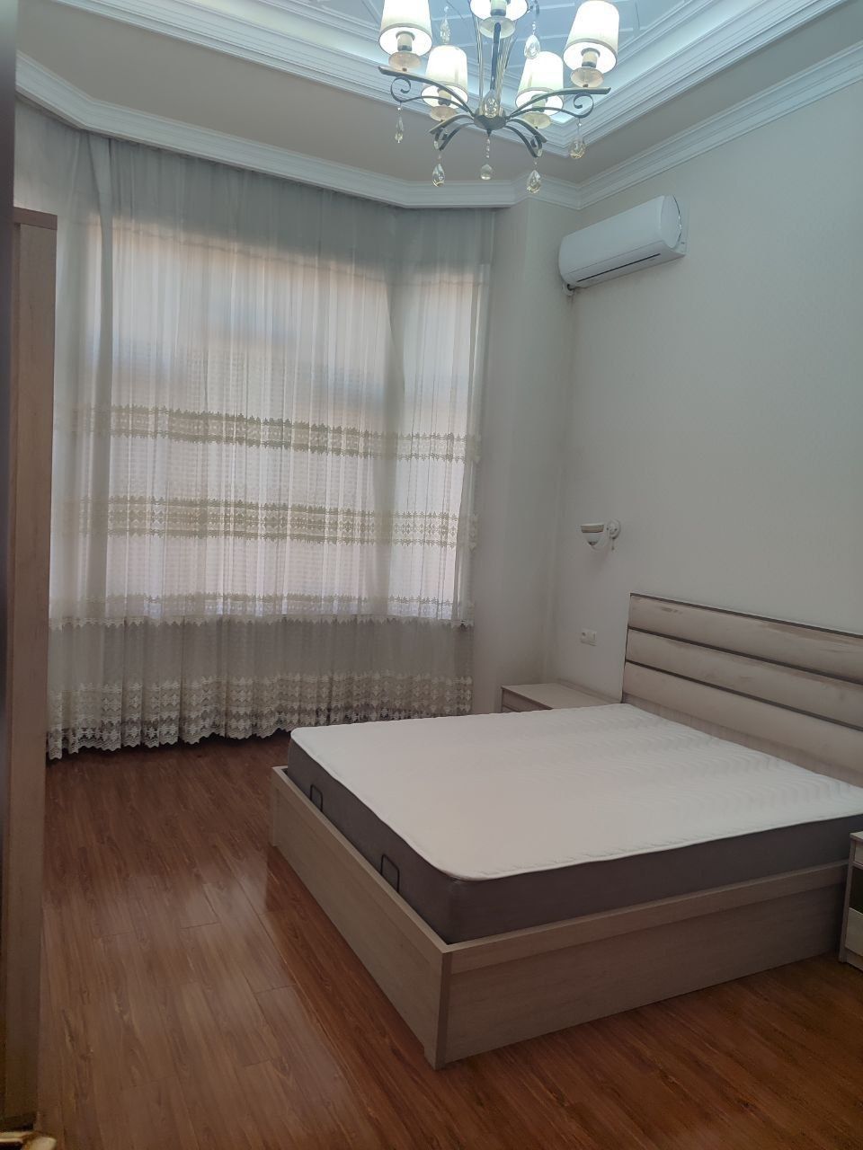 Аренда Яккасарай Саламатина Ор: Ресторан Фрегат 10-ком 6- сот