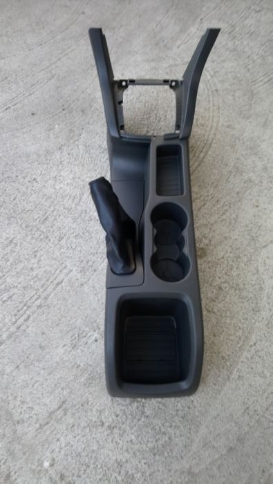 Конзола за Ford Focus