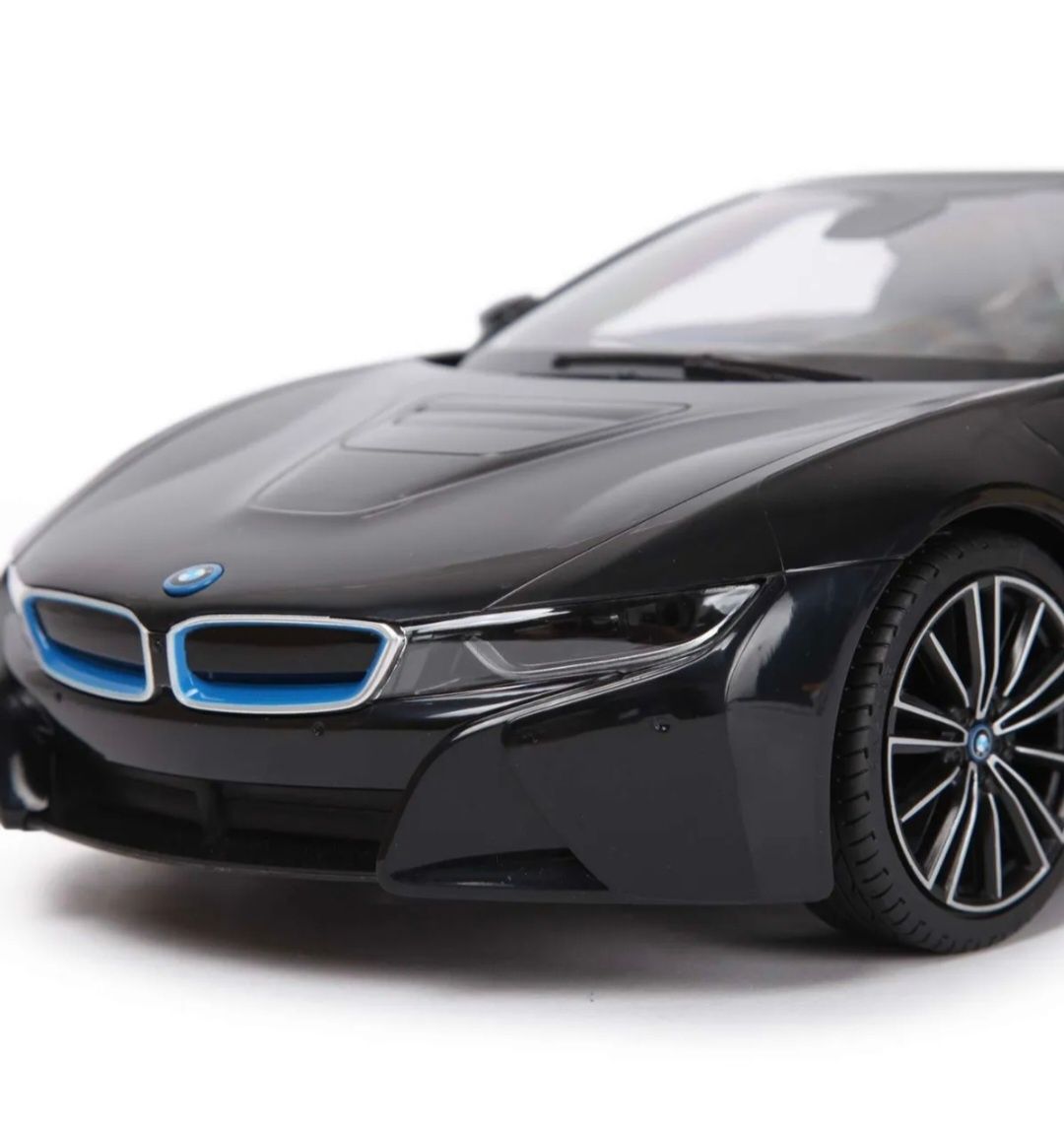 BMW i8 Roadster Black радиоуправляемая машина