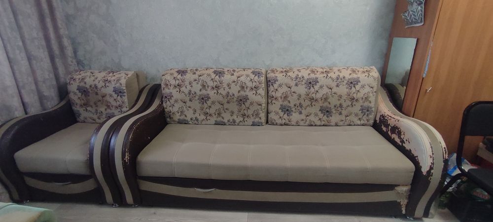 Продам диван с креслом