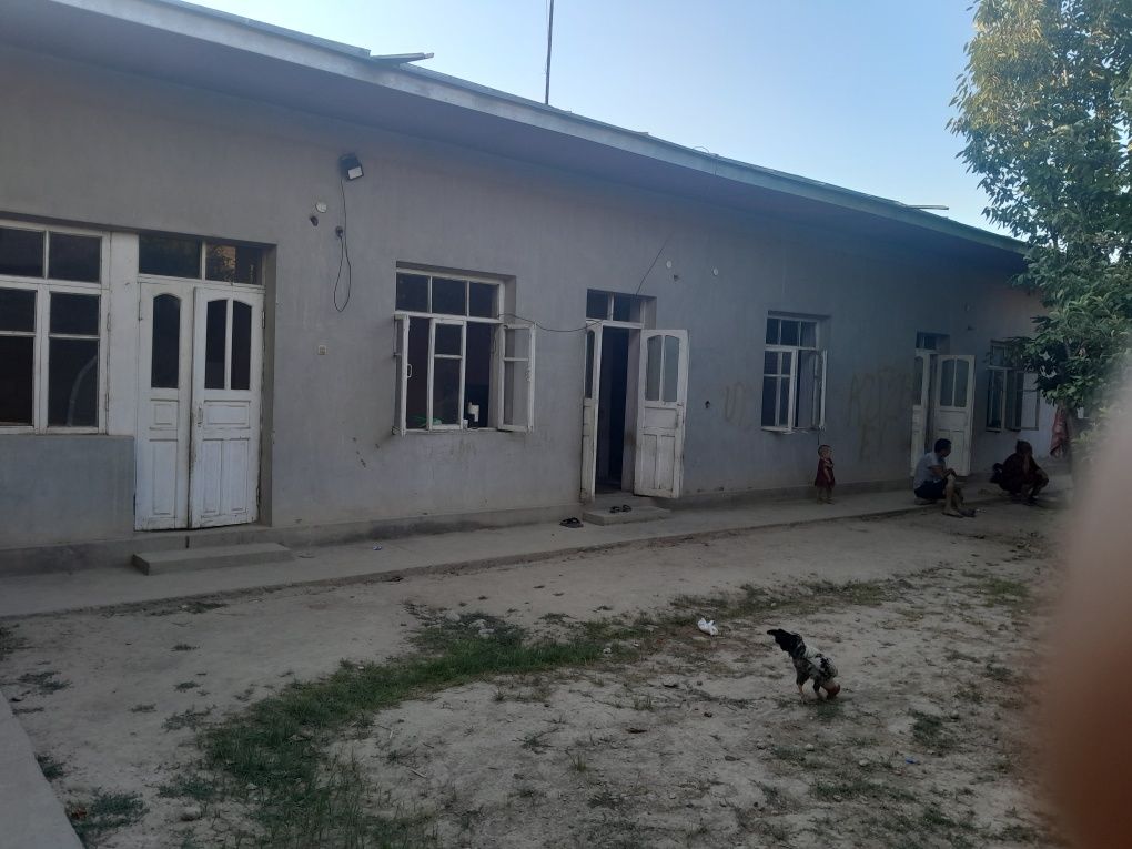 Uy.    Sotiladi Nazarbek
