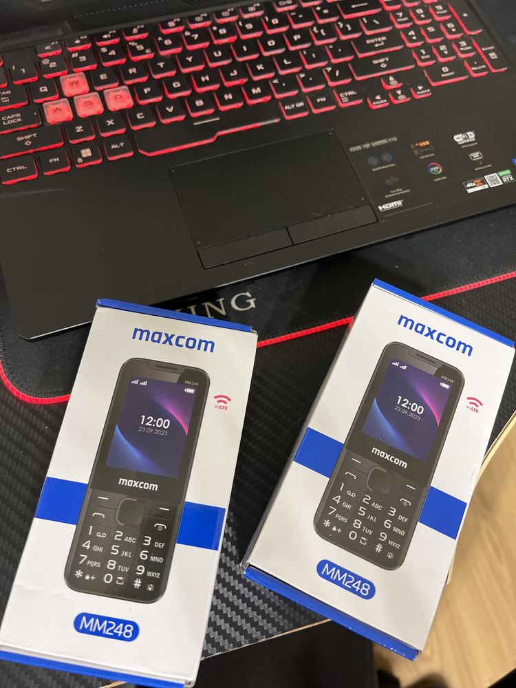 Telefon maxcom mm248 dual sim nou cu garantie