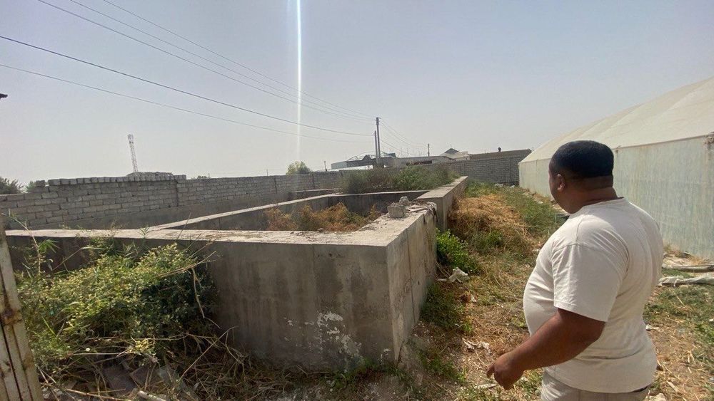 Ховлу участка сотилади