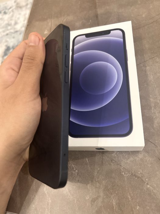 iPhone 12 128GB black