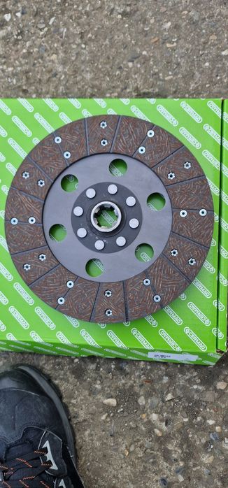 Disc ambreiaj tractor tractoare tip italian fiat goldoni etc pentru to