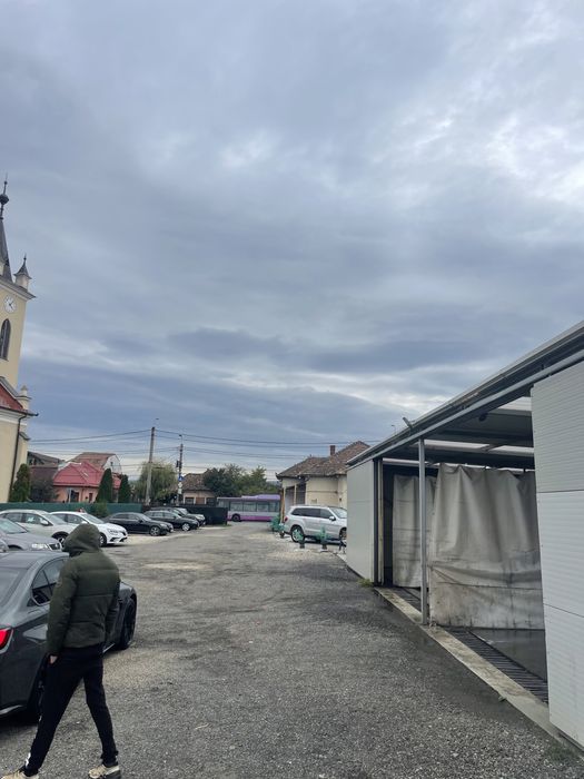 Afacere la cheie spalatorie auto vulcanizare quick servicd cafenea