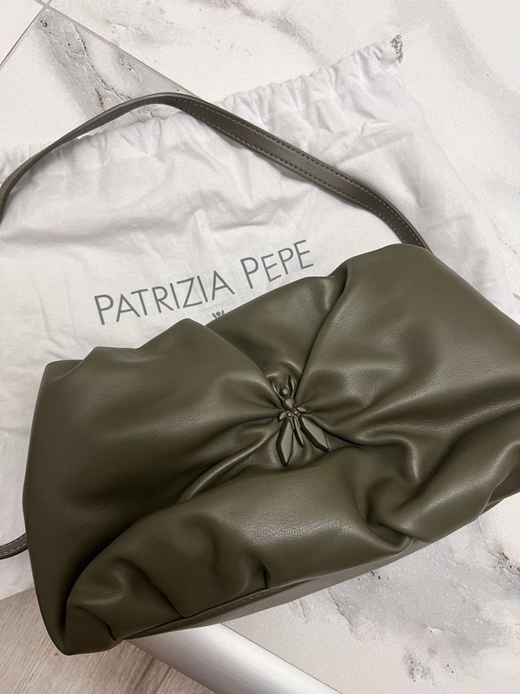 Чанта Patrizia Pepe тъмно зелен цвят