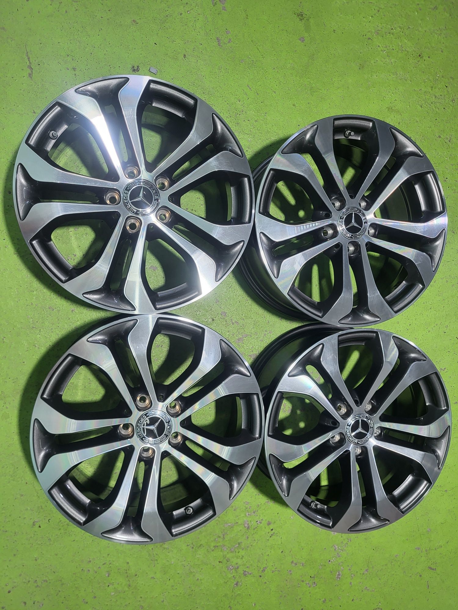 17 5x112 Mercedes  C Class W205 W204 E Class W213 W212 Vito Viano5х112