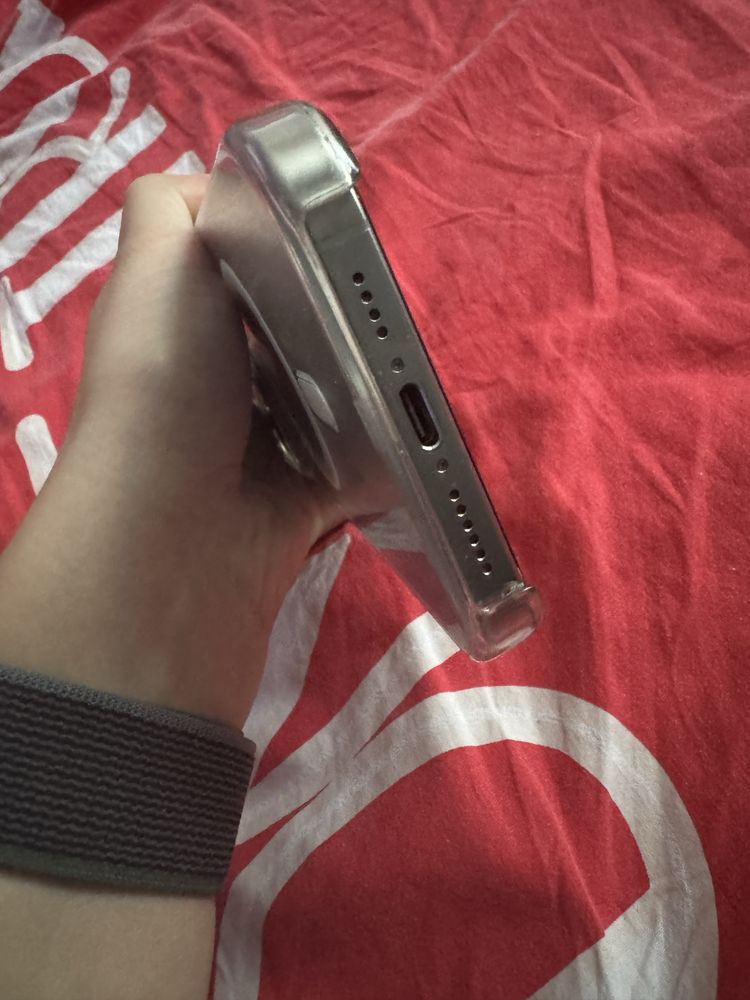 Iphone 15 pro max с гаранция