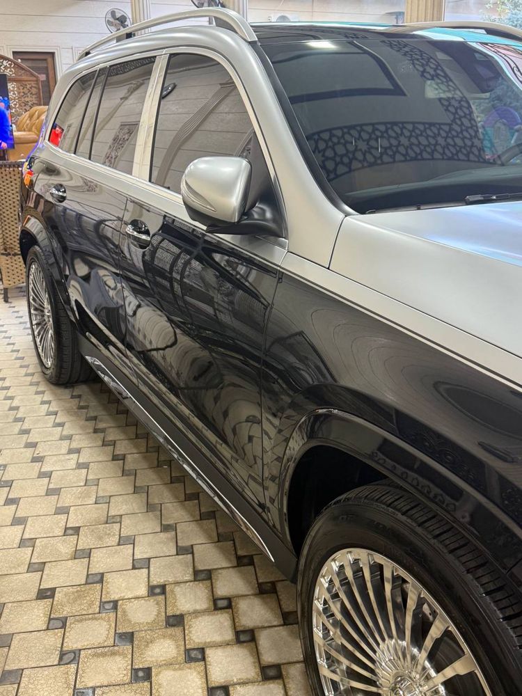 Mercedes benz GLS 450 черный 2021 год