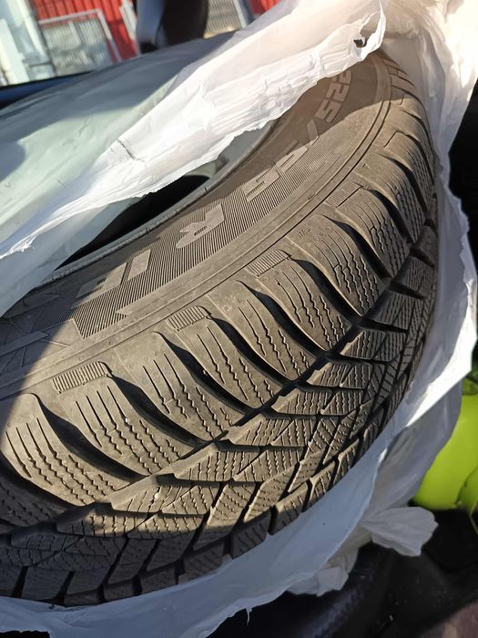 Зимни гуми Apollo 225/55/R16 с оригинални джанти