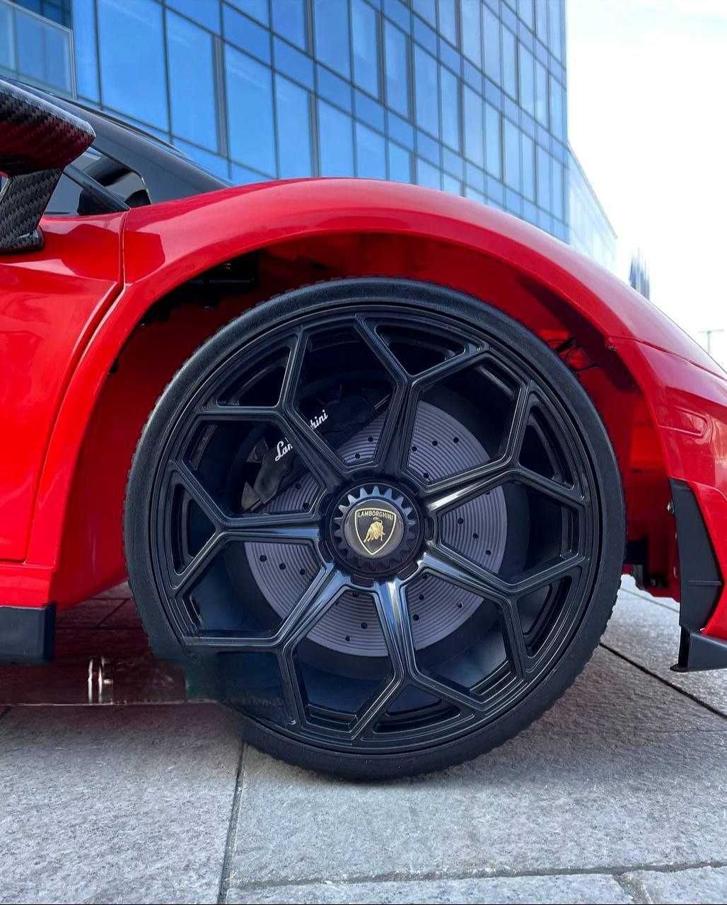 Эксклюзивная модель -  "Lamborghini Aventador"  с функцией дрифт