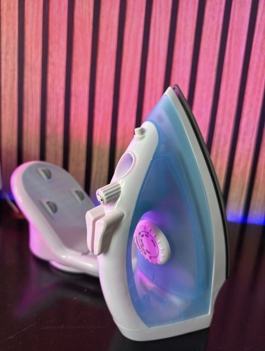 Statie de calcat fier fara fir Lichtenberg, 1600W