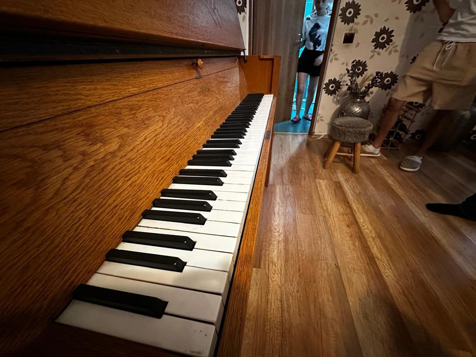 Pianina cu pedale