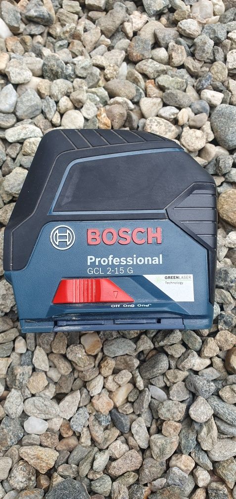 Nivela laser cu linii Bosch GCL 2-15 G